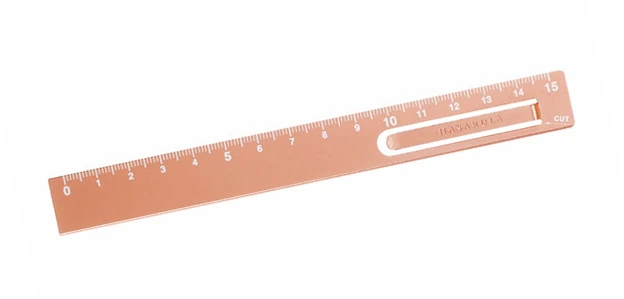 Regla marcapáginas Hasarula de aluminio rosa de 15 cm